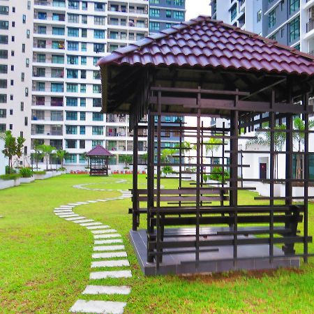 The Garden By J&G Vacation Homes Skudai Exterior foto
